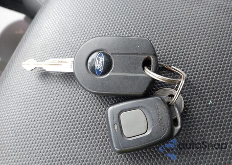 2012 Ford Escape Xlt z USA, uszkodzony, nr VIN 1FMCU0D77CKC57766